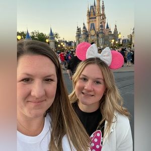 Meet your Posher, Hope